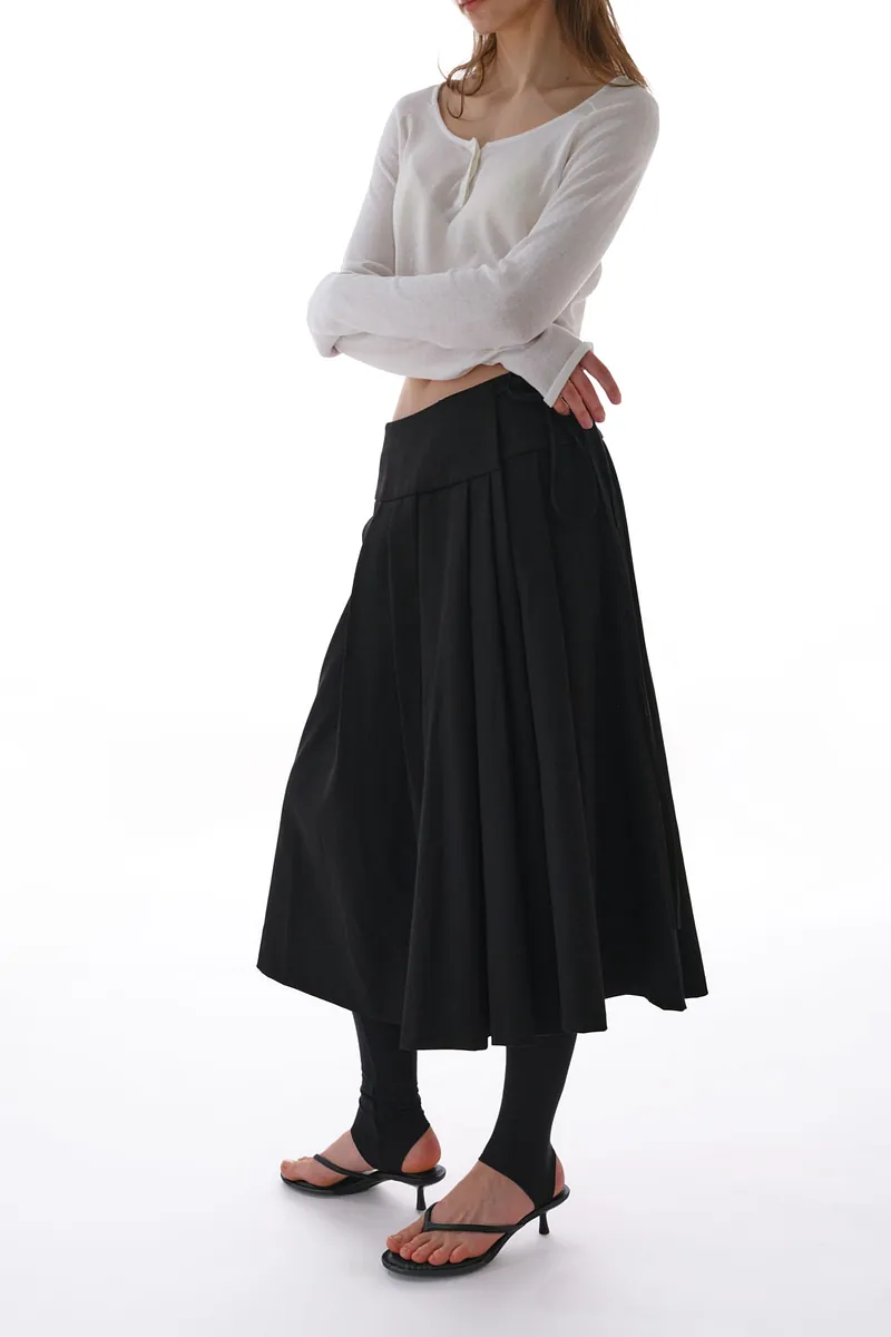 Studio Doe - Lightweight Slouchy Stirrup Leg Warmers