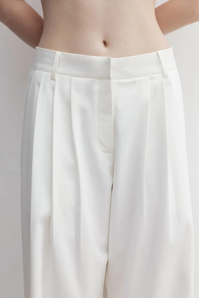 Studio Doe - Three-Tuck Low-Rise Wide Pants 3.0