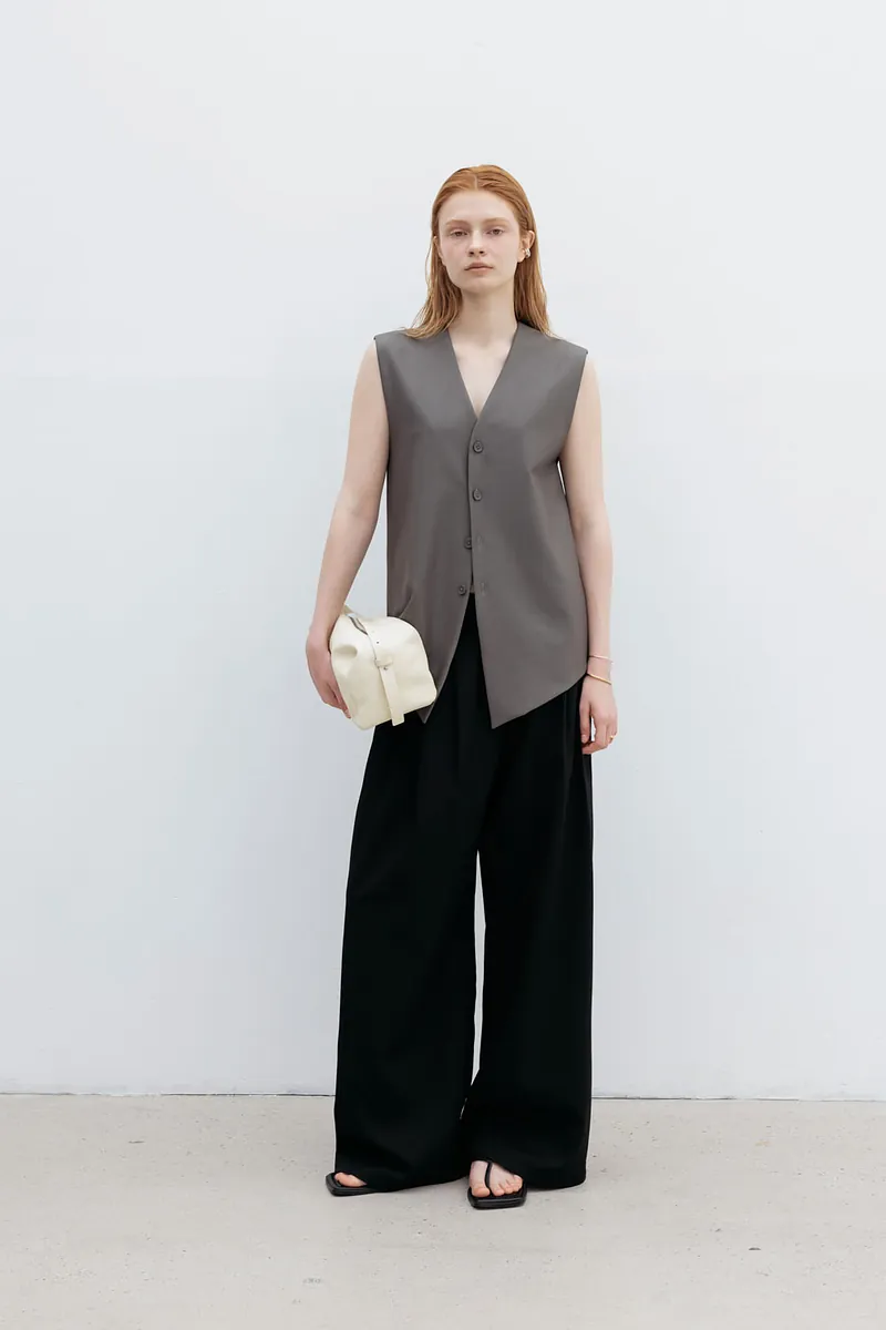 Studio Doe - Three-Tuck Low-Rise Wide Pants 3.0