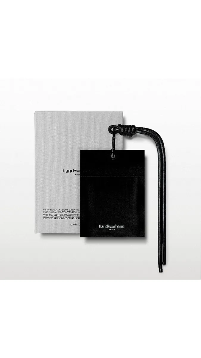 handhandhand - portable hanging fragrance bag