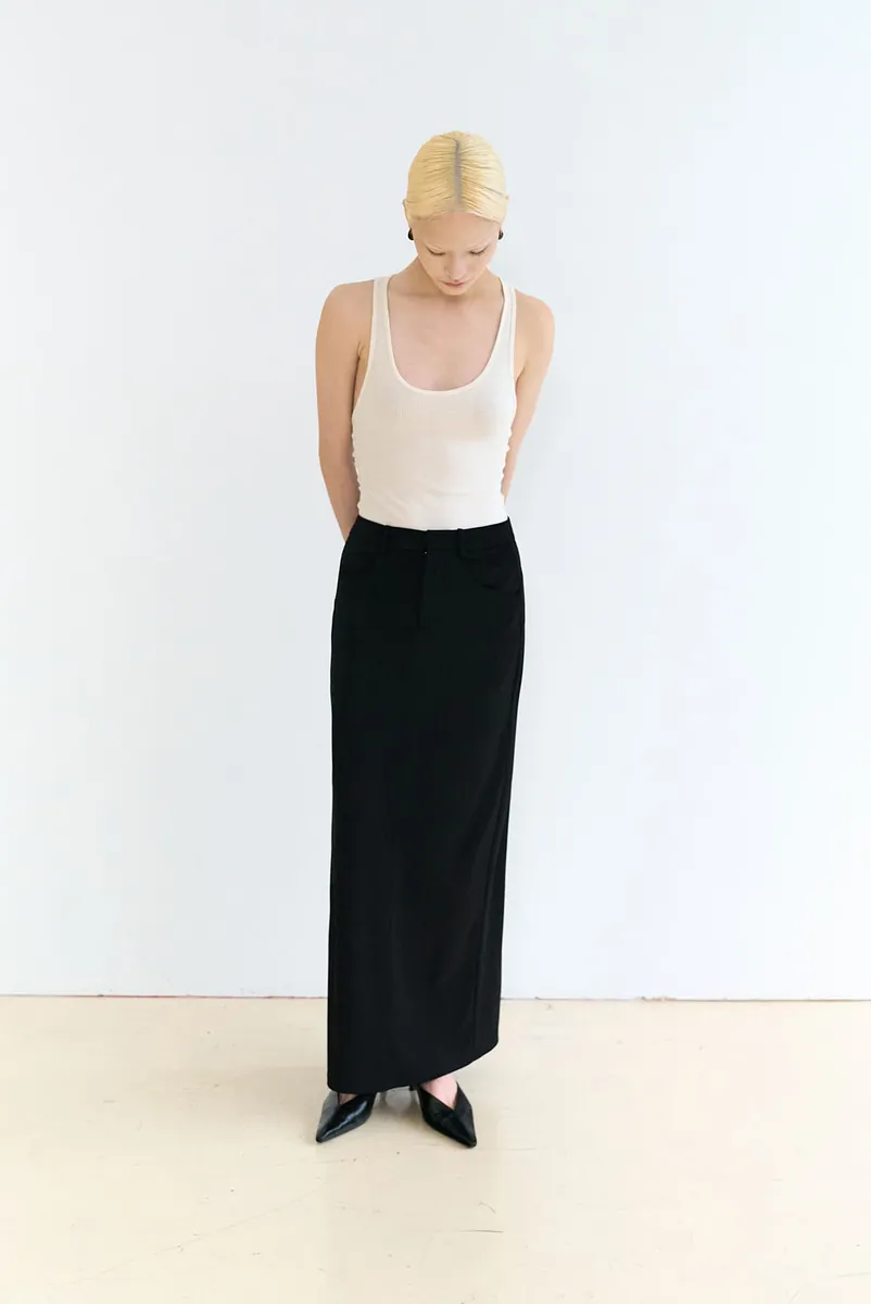 Studio Doe - Satin Cool-Feel Straight Skirt