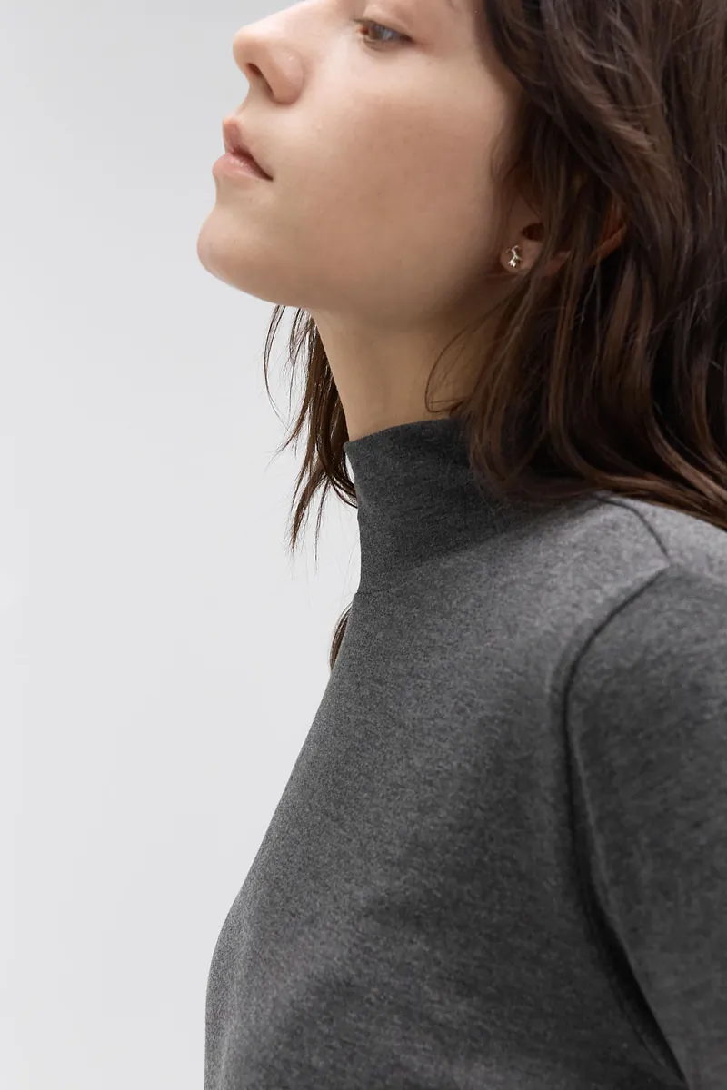 Studio Doe - Mousse Knit High-neck Cutsew