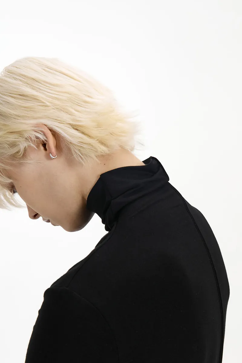 Studio Doe - Ultra Stretch High Neck T-Shirt