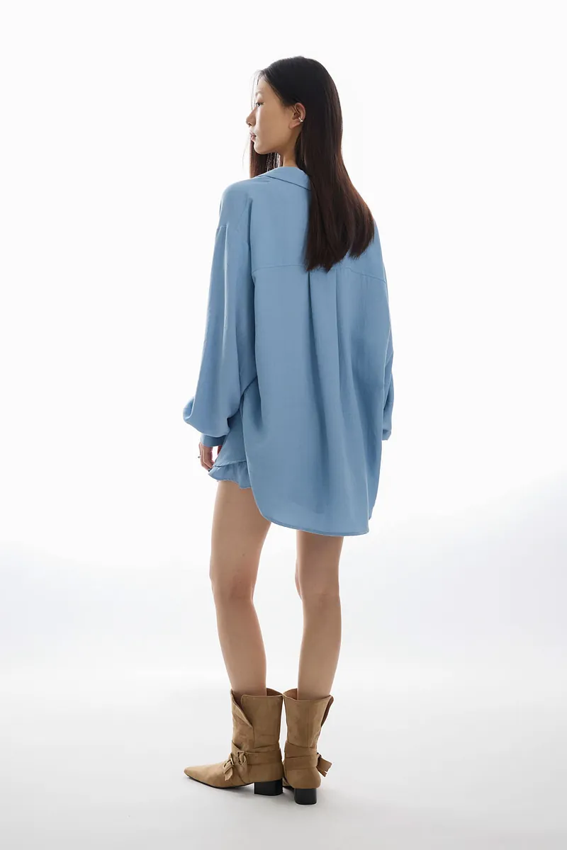 Doe：Molly V-neck Oversized Shirt