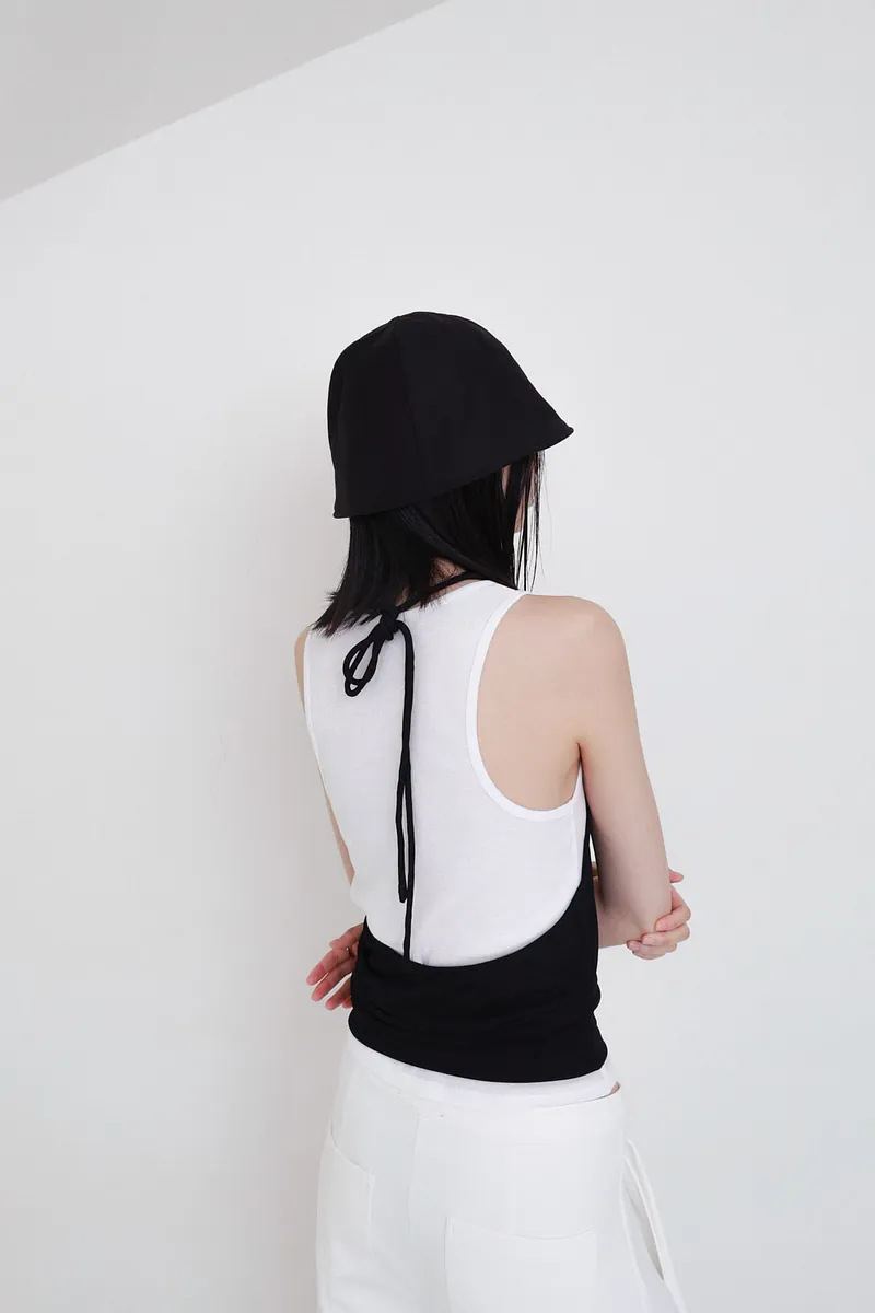 Studio Doe - Subtle Sheen Curved Bell Hat