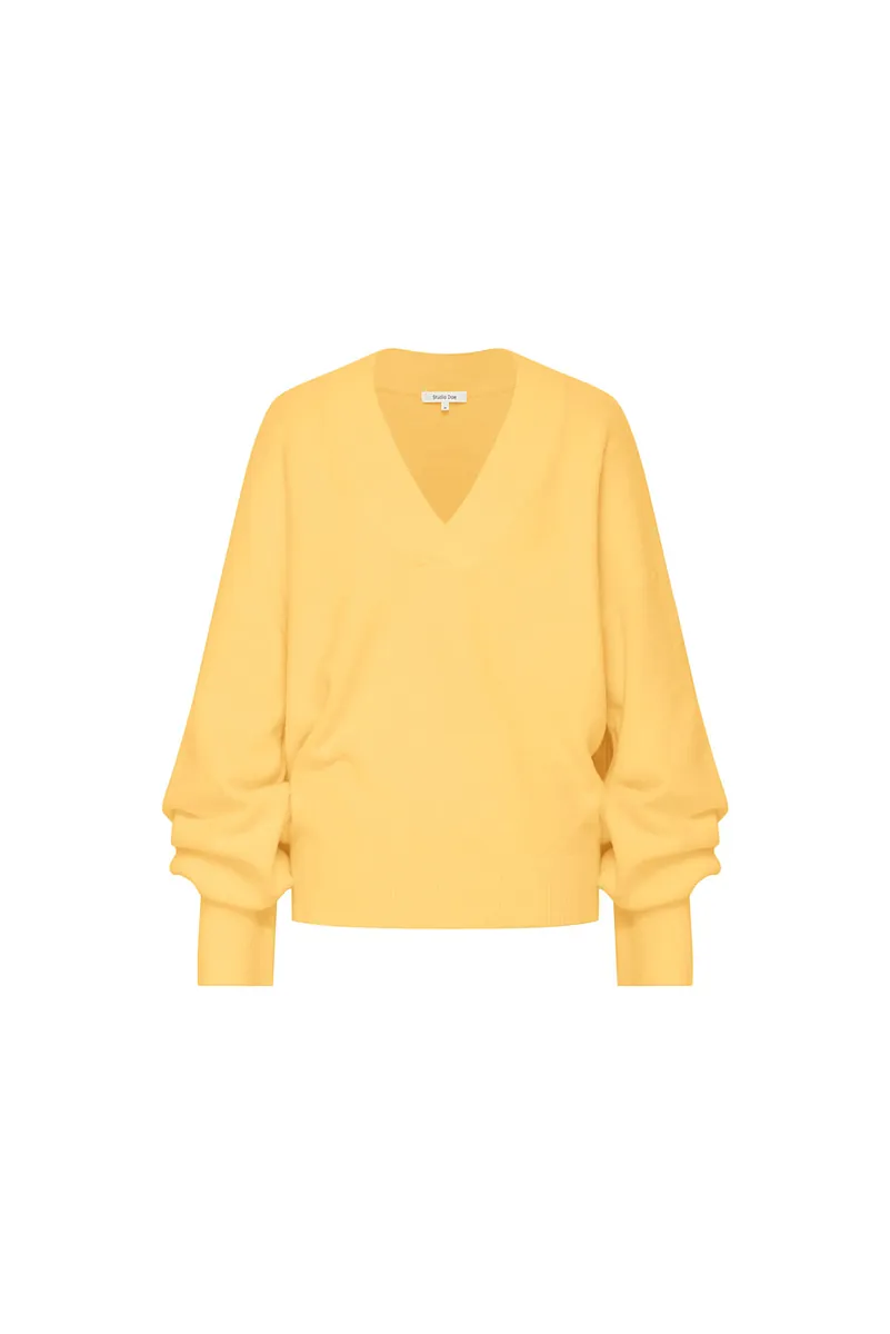 Studio Doe - Narrow V-Neck Wide Sleeve Sweater