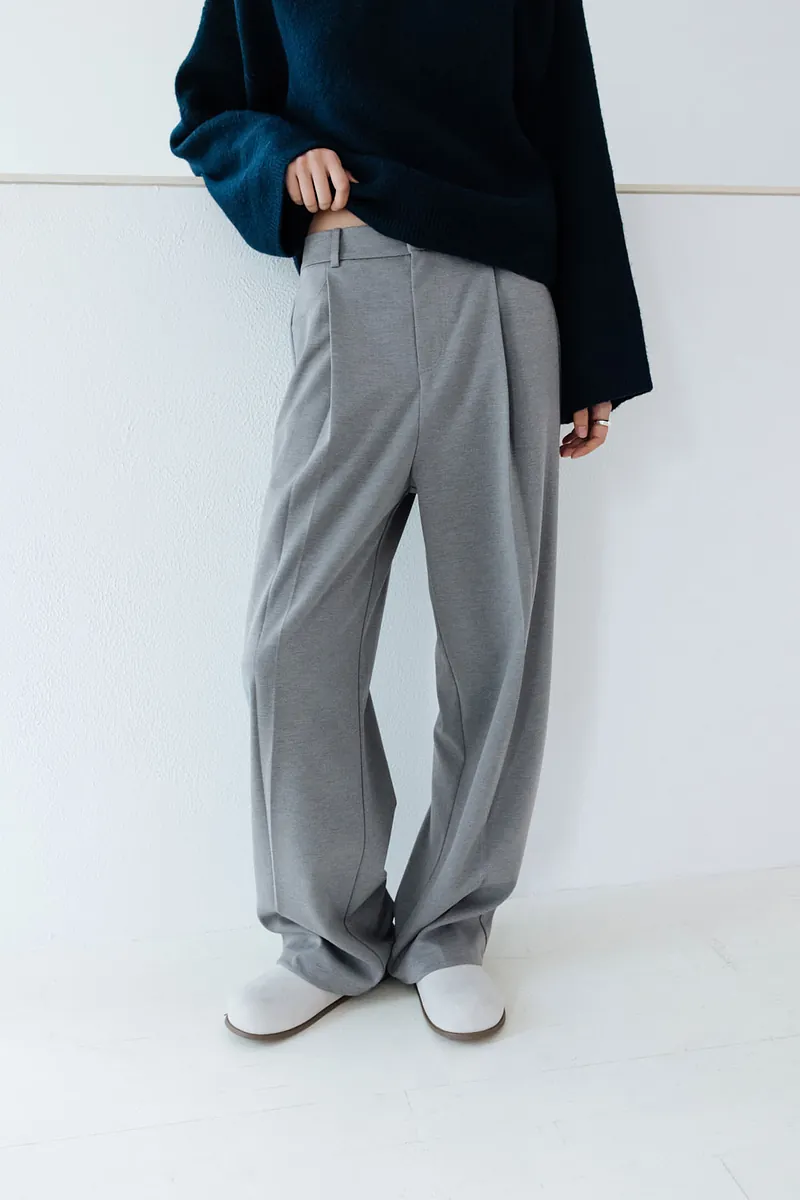Studio Doe - Gender Free Wool-like Tuck Trousers