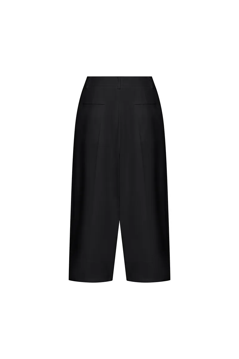 Studio Doe - Tuck Cocoon Cropped Pants