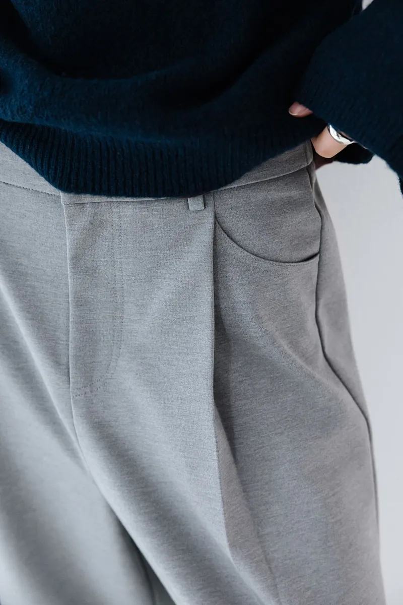 Studio Doe - Gender Free Wool-like Tuck Trousers