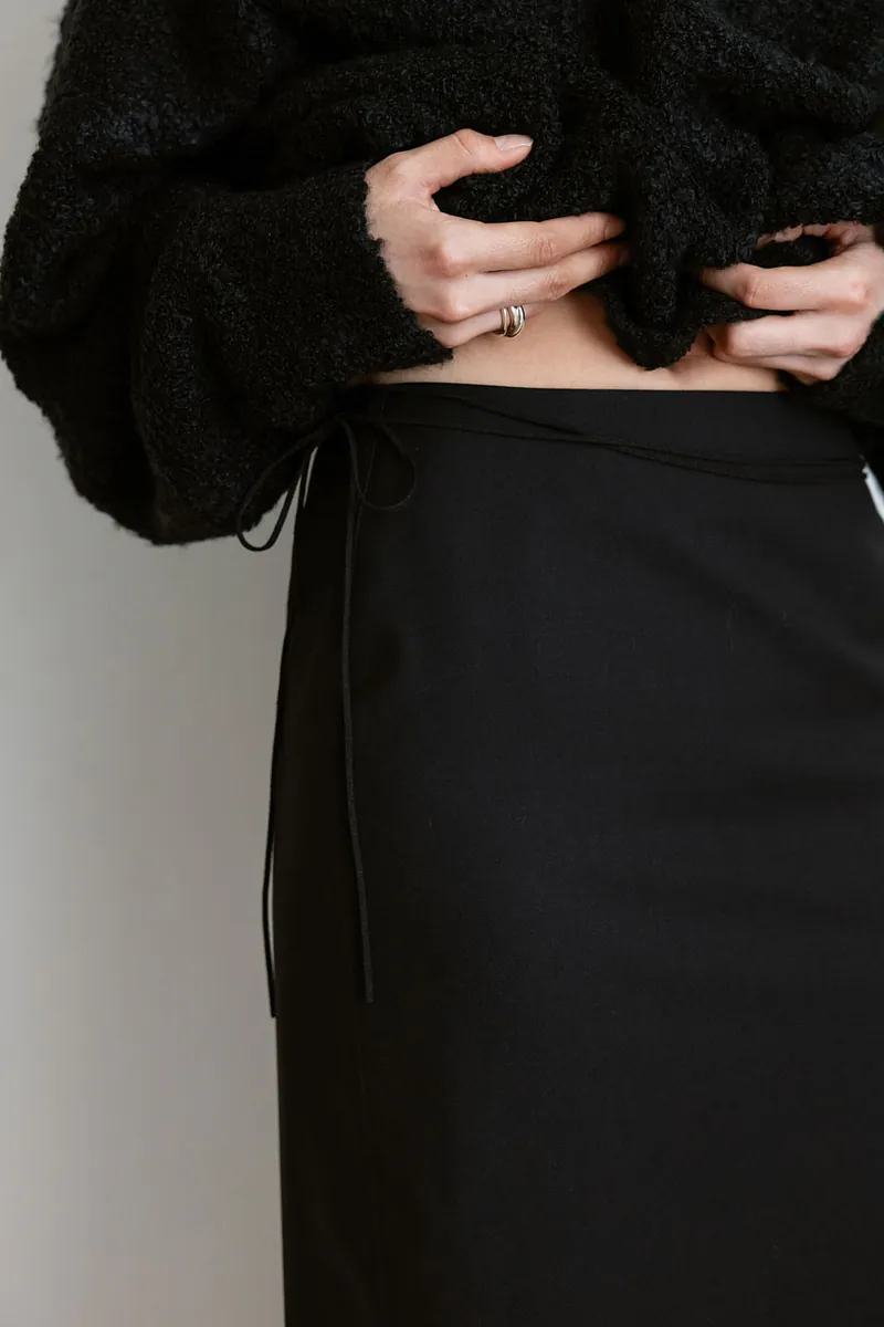 Studio Doe - Adjustable Tie Slit Straight Skirt