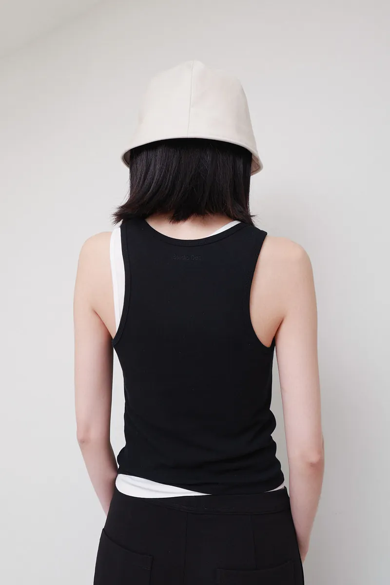 Studio Doe - Subtle Sheen Curved Bell Hat
