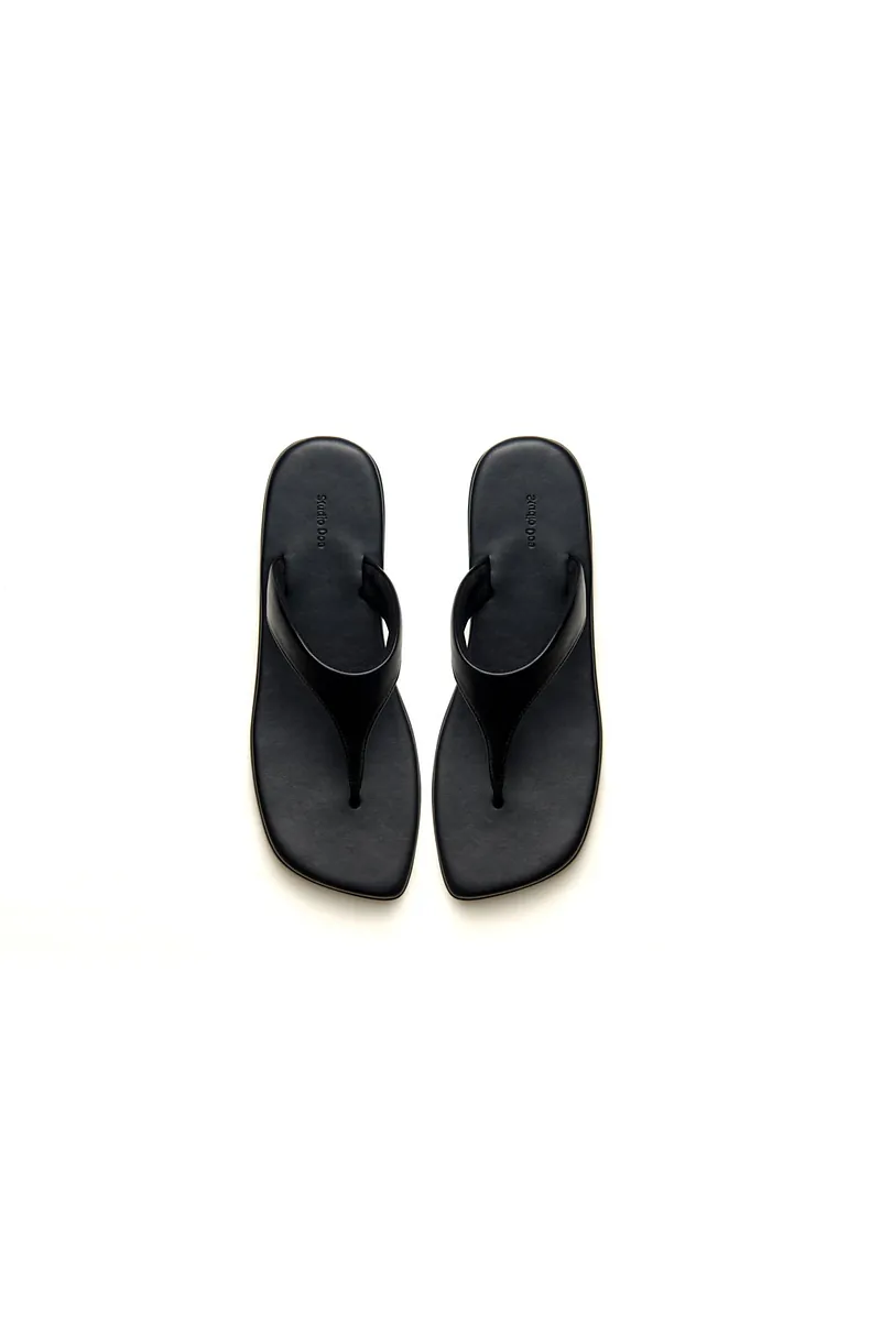 Studio Doe - Square Toe Y-strap Sandals