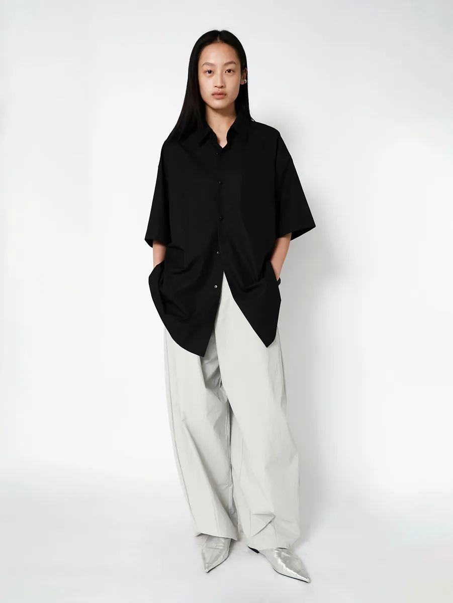 Studio Doe - Gender Free Wrinkle-Resistant Oversized Short Sleeve Shirt