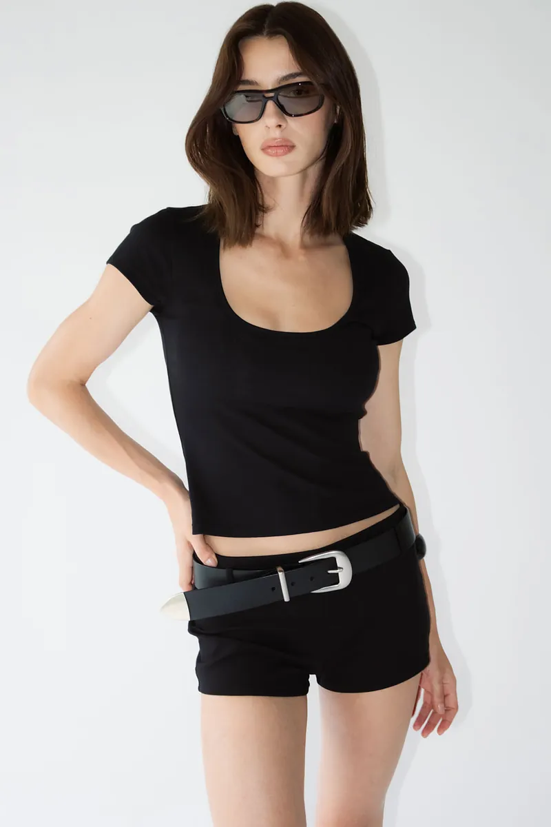 Perfect Fit 低方領羅紋美腰Tee