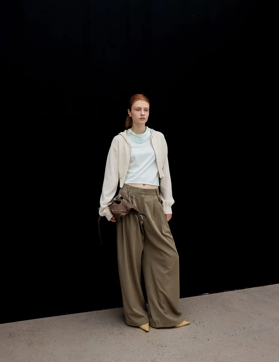 Studio Doe - Three-Tuck Low-Rise Wide Pants 3.0