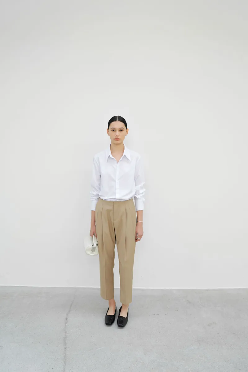 Studio Doe - Mid-Rise Tapered Cropped Trousers