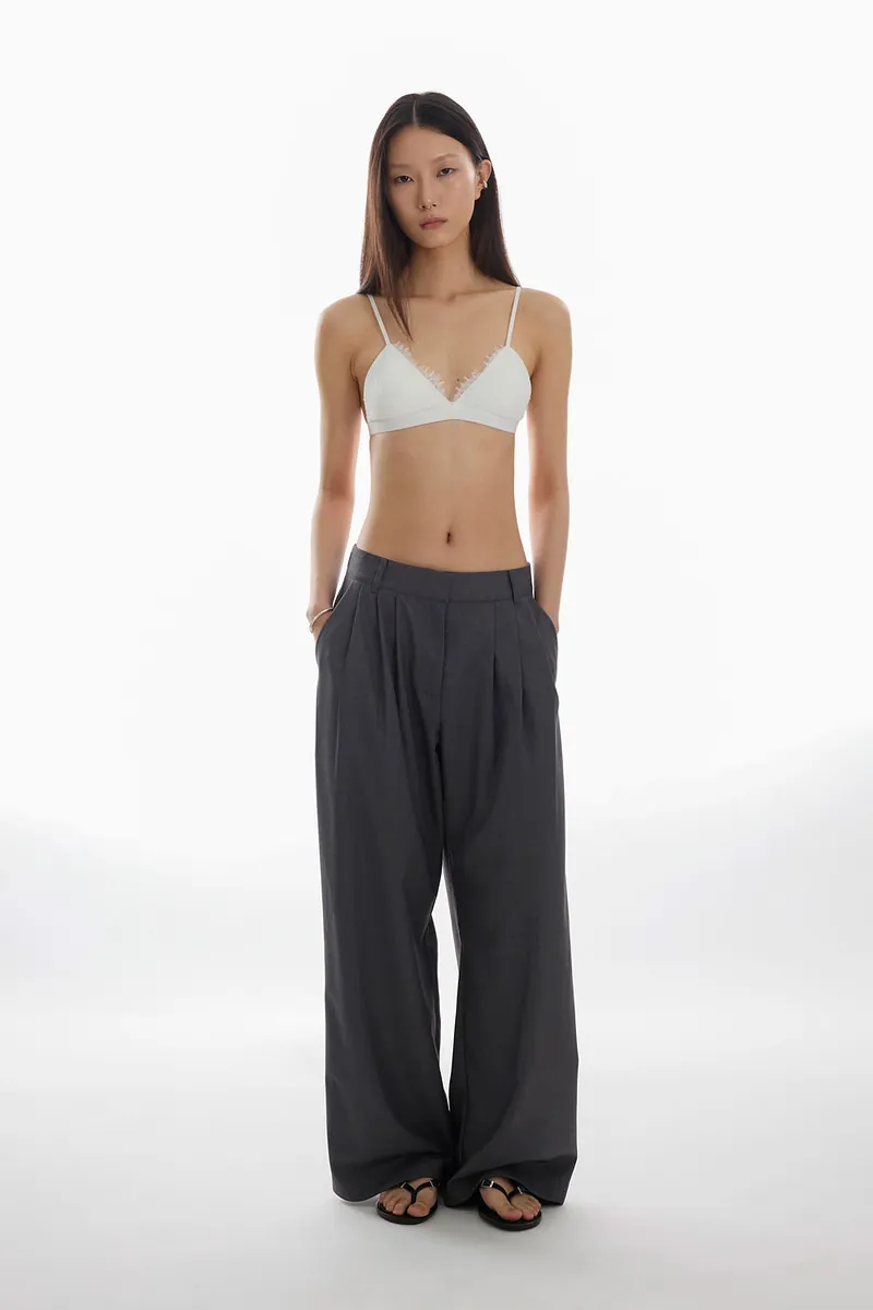 Doe：Molly Lace Piping Bra
