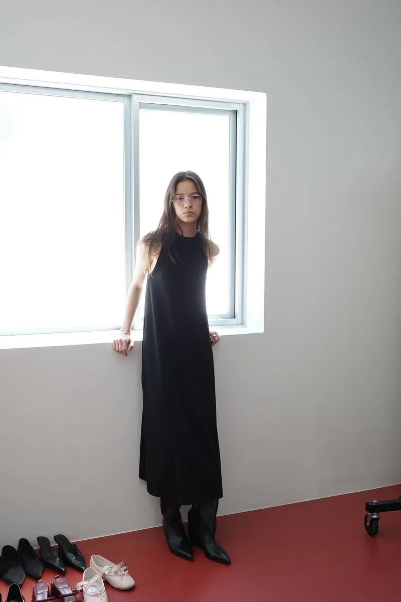 Studio Doe - Ribbed Piping Sleeveless Dress