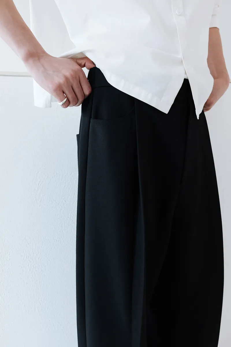 Studio Doe - Gender Free Wool-like Tuck Trousers